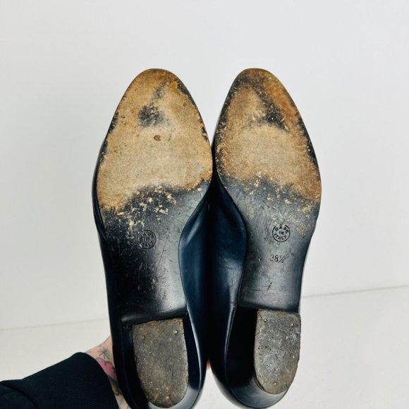 Celine Vintage Navy Blue and Cream Logo Coin Bow Detail Court Heels UK 5.5 - Picture 13 of 14